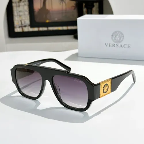 Versace AAA Quality Sunglasses #1397063