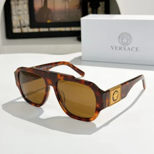 Versace AAA Quality Sunglasses #1397067