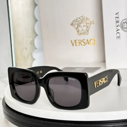 Versace AAA Quality Sunglasses #1397096