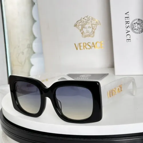 Versace AAA Quality Sunglasses #1397097