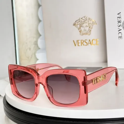 Versace AAA Quality Sunglasses #1397098