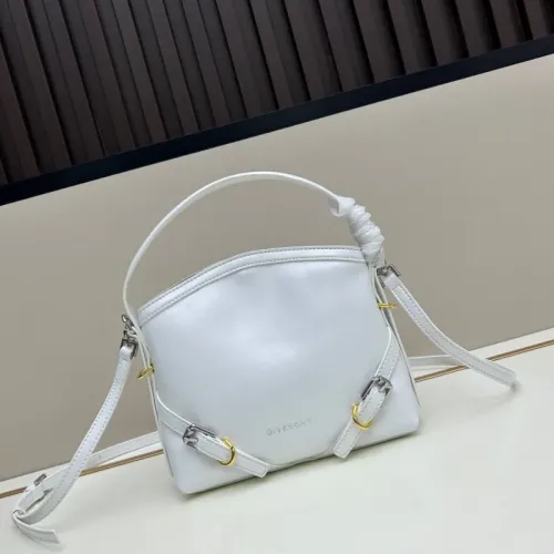 Givenchy AAA Quality Messenger Bags For Women #1399191