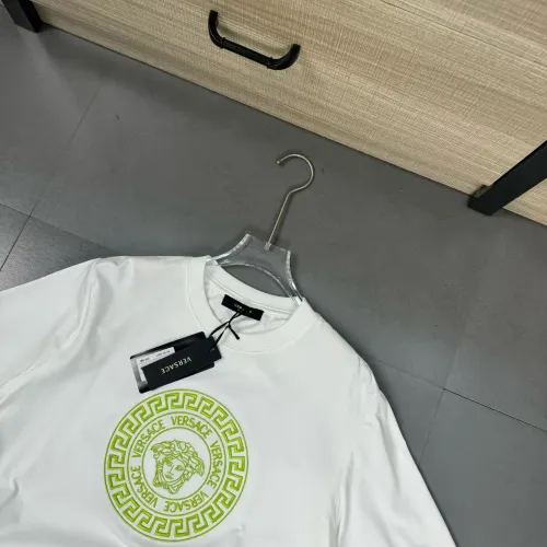 Replica Versace T-Shirts Short Sleeved For Unisex #1402255 $32.00 USD for Wholesale