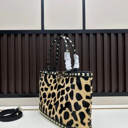 Replica Valentino AAA Quality Handbags For Women #1404702 $98.00 USD for Wholesale