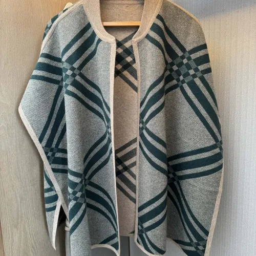 Burberry Poncho For Women #1405933