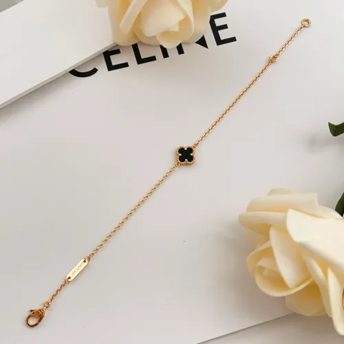 Replica Van Cleef & Arpels Bracelets For Women #1406622 $25.00 USD for Wholesale