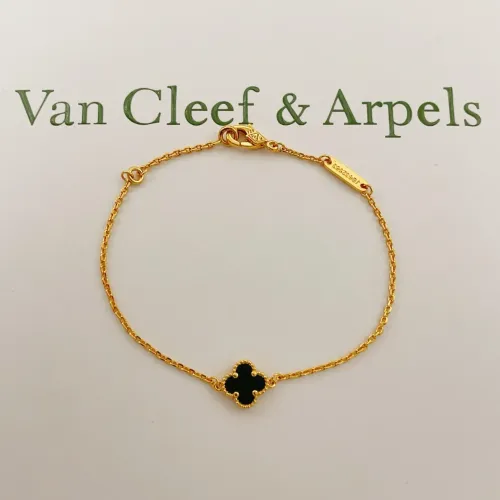 Van Cleef & Arpels Bracelets For Women #1406623