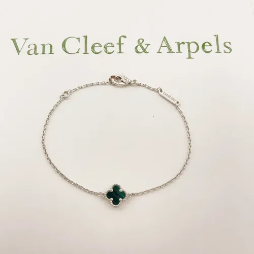 Van Cleef & Arpels Bracelets For Women #1406629