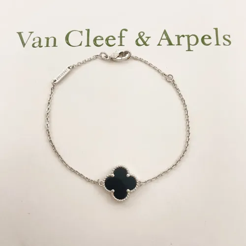 Van Cleef & Arpels Bracelets For Women #1406641