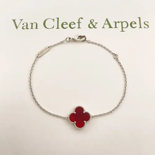 Van Cleef & Arpels Bracelets For Women #1406644