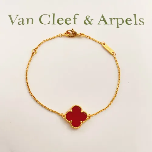 Van Cleef & Arpels Bracelets For Women #1406646