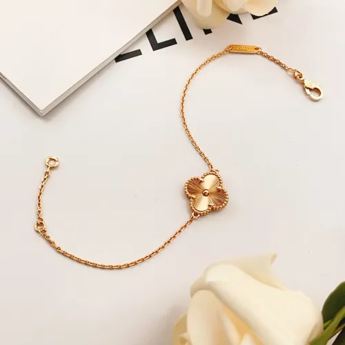 Replica Van Cleef & Arpels Bracelets For Women #1406653 $25.00 USD for Wholesale