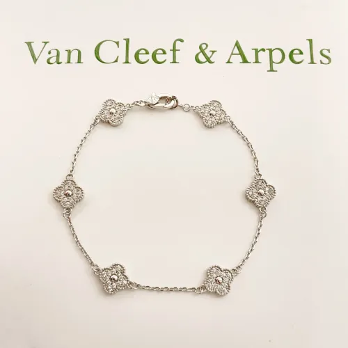 Van Cleef & Arpels Bracelets For Women #1406658