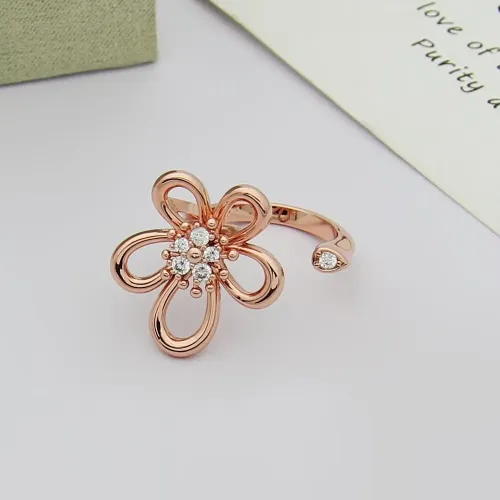 Van Cleef & Arpels Rings In Rose Gold For Women #1406828