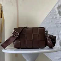 $102.00 USD Bottega Veneta BV AAA Quality Messenger Bags For Women #1393643