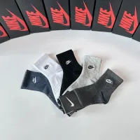 $29.00 USD Nike Socks #1396385