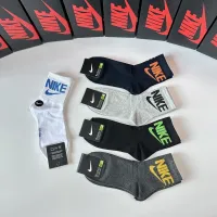 $27.00 USD Nike Socks #1396431