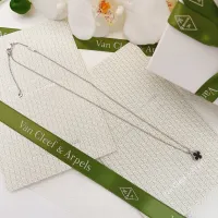 $25.00 USD Van Cleef & Arpels Necklaces For Women #1398246