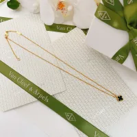 $25.00 USD Van Cleef & Arpels Necklaces For Women #1398248