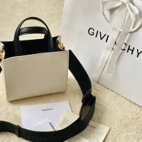 $172.00 USD Givenchy AAA Quality Handbags For Women #1399000