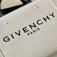 $172.00 USD Givenchy AAA Quality Handbags For Women #1399000