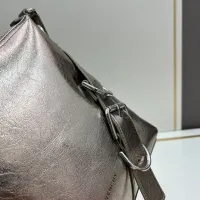 $98.00 USD Givenchy AAA Quality Messenger Bags For Women #1399172