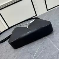 $98.00 USD Givenchy AAA Quality Messenger Bags For Women #1399183