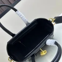 $102.00 USD Givenchy AAA Quality Handbags For Women #1399489