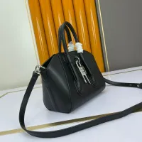 $98.00 USD Givenchy AAA Quality Handbags For Women #1399497