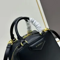 $102.00 USD Givenchy AAA Quality Handbags For Women #1399516