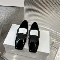 $92.00 USD Givenchy Flat Shoes For Women #1400784