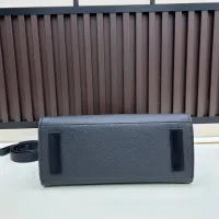 $108.00 USD Versace AAA Quality Handbags For Women #1403417