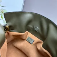 $150.00 USD LOEWE AAA Quality Messenger Bags For Women #1403986