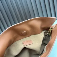 $135.00 USD LOEWE AAA Quality Messenger Bags For Women #1404011