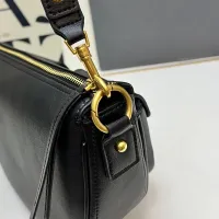 $88.00 USD Celine AAA Quality Shoulder Bags For Women #1404155