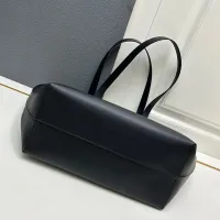 $96.00 USD Celine AAA Quality Shoulder Bags For Women #1404291