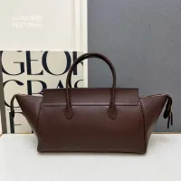 $102.00 USD Celine AAA Quality Handbags For Women #1404688