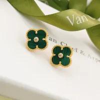 $25.00 USD Van Cleef & Arpels Earrings For Women #1406192