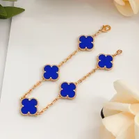 $34.00 USD Van Cleef & Arpels Bracelets For Women #1406585