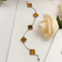 $34.00 USD Van Cleef & Arpels Bracelets For Women #1406590