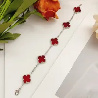 $34.00 USD Van Cleef & Arpels Bracelets For Women #1406593
