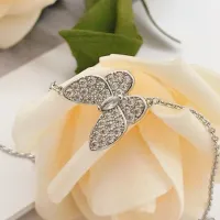 $25.00 USD Van Cleef & Arpels Bracelets For Women #1406608