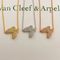 $25.00 USD Van Cleef & Arpels Bracelets For Women #1406608