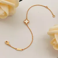 $25.00 USD Van Cleef & Arpels Bracelets For Women #1406619