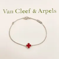 $25.00 USD Van Cleef & Arpels Bracelets For Women #1406626