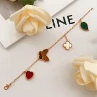 $34.00 USD Van Cleef & Arpels Bracelets For Women #1406633