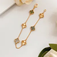 $34.00 USD Van Cleef & Arpels Bracelets For Women #1406636