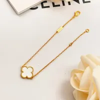 $25.00 USD Van Cleef & Arpels Bracelets For Women #1406640