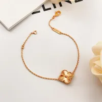 $25.00 USD Van Cleef & Arpels Bracelets For Women #1406653