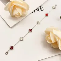 $34.00 USD Van Cleef & Arpels Bracelets For Women #1406655